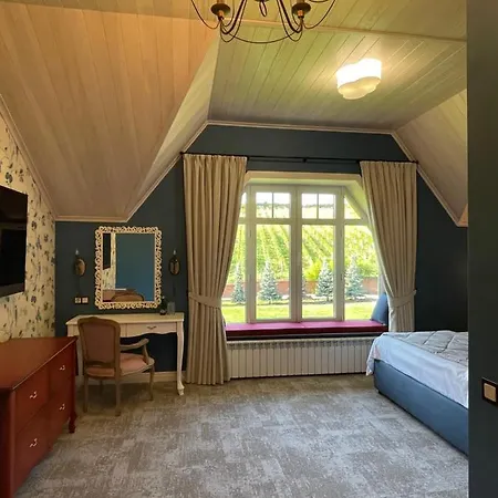 Winegarden * מוקצ'בה