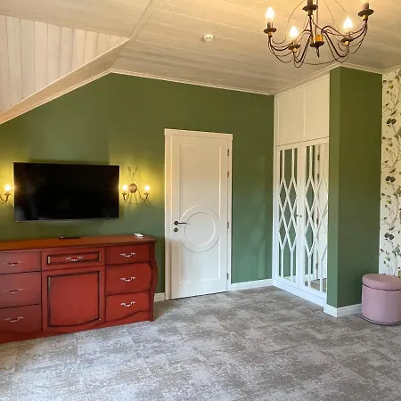 Winegarden * מוקצ'בה